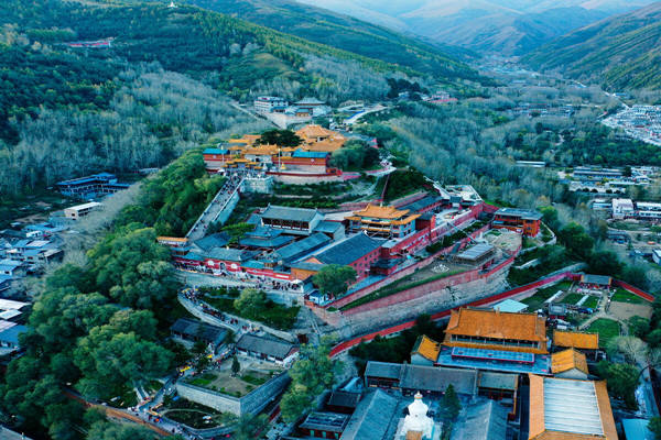 嗨游山西三钻全景五大平壶张壁古堡6日游