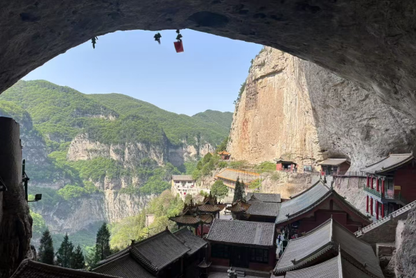 五台山大同平遥乔家壶口绵山6日游
